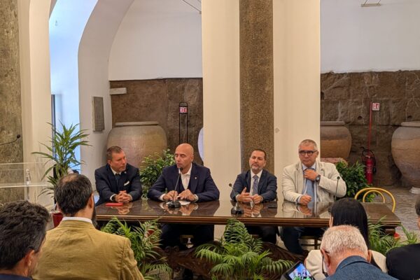 Bullismo e cyberbullismo, dal Campidoglio un appello alla responsabilità: sport, comunicazione e rete educativa per contrastare il disagio giovanile