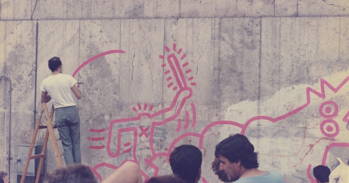 Keith Haring a Palazzo Braschi, un percorso espositivo che racconta l’artista oltre le icone
